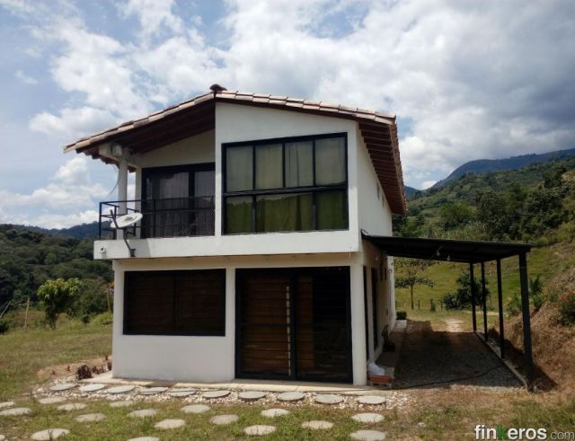 FINCA DE DESCANSO CERCA A MEDELLIN - Finca en Ebejico, Antioquia